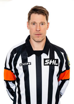 Bläddra bland fler bilder av Ishockey, SHL, Domare, Porträtt