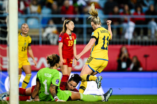 Stina Blackstenius of Sweden celebrates the 1-3 goal