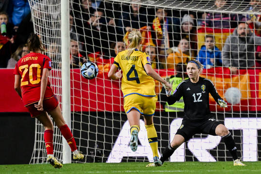 Fiamma Benitez of Spain scores the 4-3 goal behind