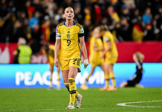 Kosovare Asllani of Sweden looks dejected