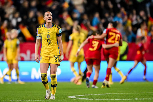 Kosovare Asllani of Sweden looks dejected