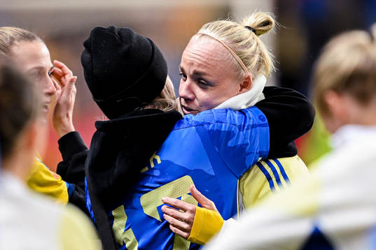Caroline Seger and Olivia Schough of Sweden