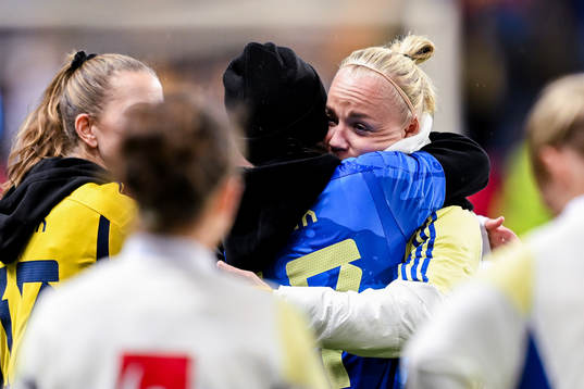 Caroline Seger and Olivia Schough of Sweden