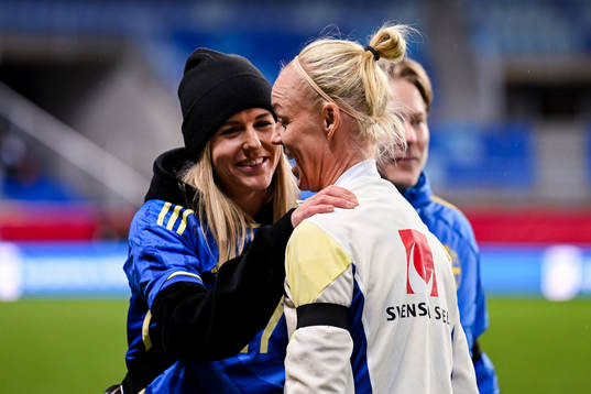 Caroline Seger and Olivia Schough of Sweden