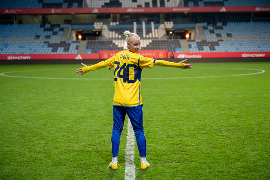 Caroline Seger of Sweden