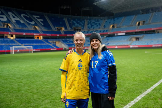 Caroline Seger and Olivia Schough of Sweden