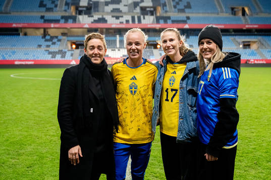 Therese Sjögran, Caroline Seger, Emma Berglund and Olivia
