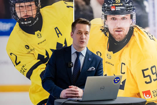 Sveriges förbundskapten Sam Hallam