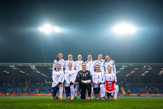 The starting eleven of Norway pose for a team photo