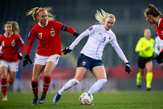 Sarah Puntigam of Austria and Karina Sævik of Norway