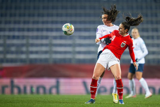 Ingrid Syrstad Engen of Norway and Sarah Zadrazil of Austria
