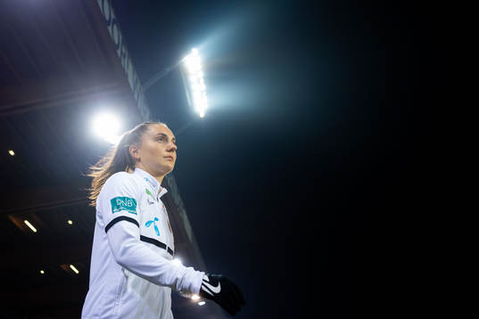 Vilde Bøe Risa of Norway enters the pitch