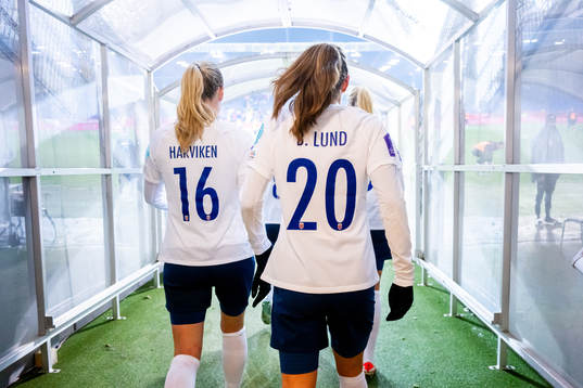 Mathilde Harviken and Marit Bratberg Lund of Norway at