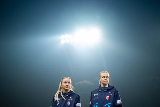 Anna Langås Jøsendal and Karina Sævik of Norway