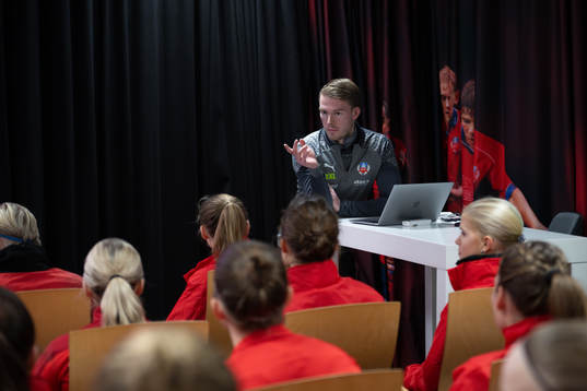 Helsingborgs tränare Kristoffer Schönebeck