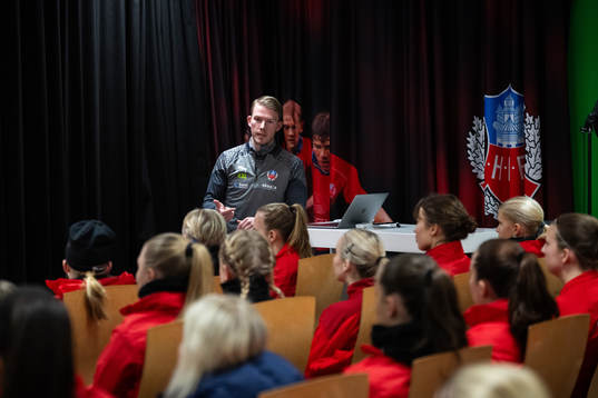 Helsingborgs tränare Kristoffer Schönebeck