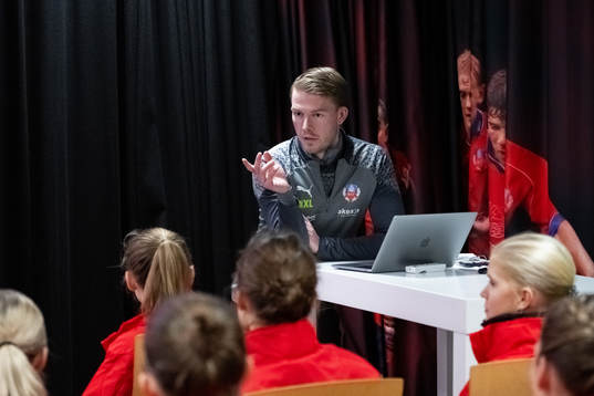 Helsingborgs tränare Kristoffer Schönbeck