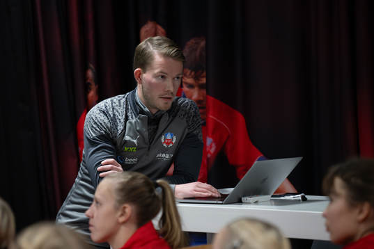 Helsingborgs tränare Kristoffer Schönbeck