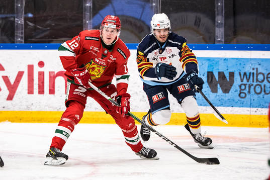 Mora IKs Filip Björkman och Djurgårdens IFs Axel Andersson