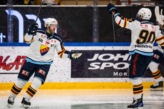 Djurgårdens Linus Klasen jublar