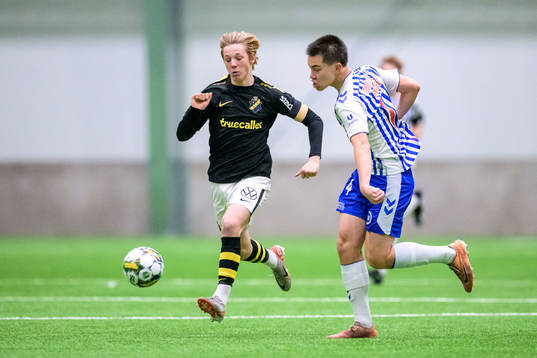AIKs Sixten Gustafsson och Odenses Sebastian Mørk