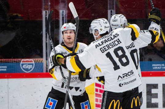 Västerås Jared Dmytriw jublar