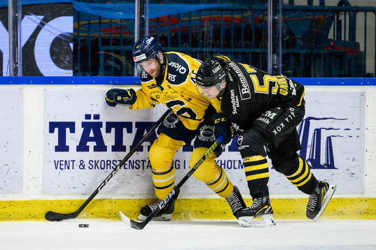 Södertälje SKs Sebastian Dyk och AIKs Alfred Barklund
