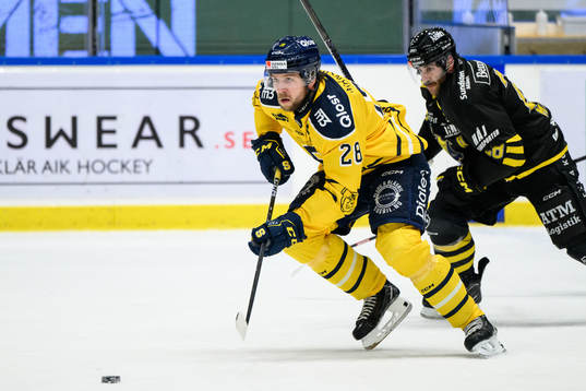 Södertälje SKs Emil Alba och AIKs Mathew Maione