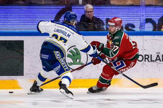 Leksands IFs Anton Lindholm och Frölunda HCs Isac Born