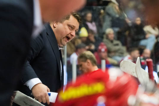 MoDos tränare Mattias Karlin