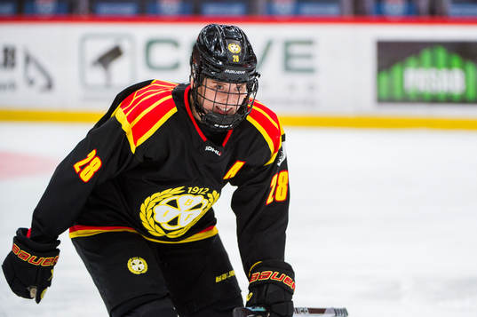 Brynäs Jenny Antonsson jublar