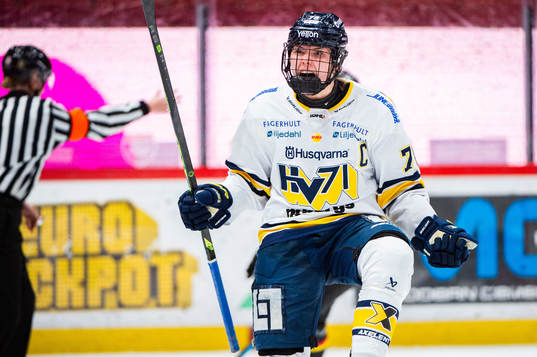 HV71s Elin Svensson jublar