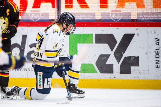 HV71s Evelina Arvidsson deppar