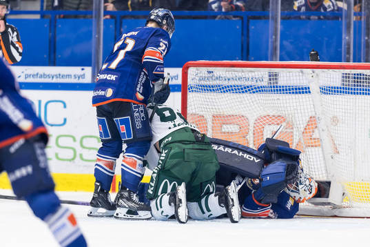 Växjö Lakers HCs Brian Cooper och målvakt Emil Larmi