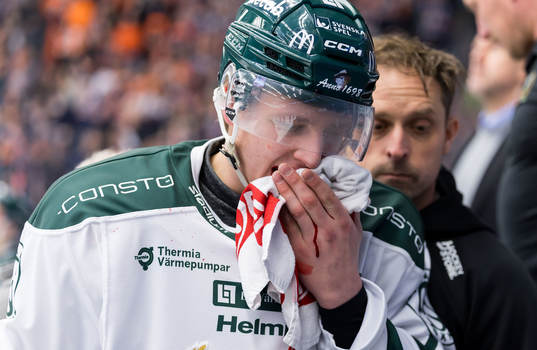 Färjestad BKs Albert Wikman är skadad