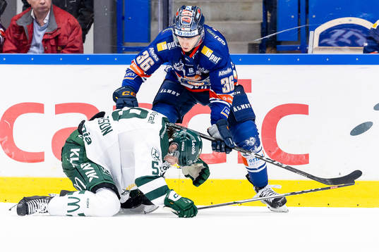 Färjestads Linus Johansson och Växjös Elias Rosén