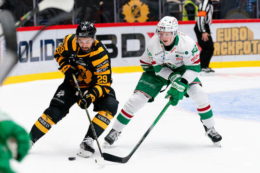 Skellefteås Dylan Sikura och Rögles Adam Engström