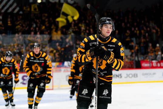 Skellefteås Axel Sandin Pellikka jublar