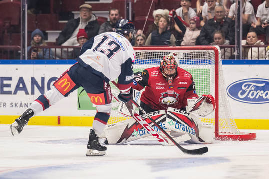 Linköpings Anthony Greco och Malmö Redhawks målvakt