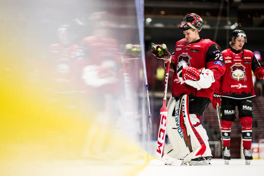 Malmö Redhawks målvakt Daniel Marmenlind och Anton
