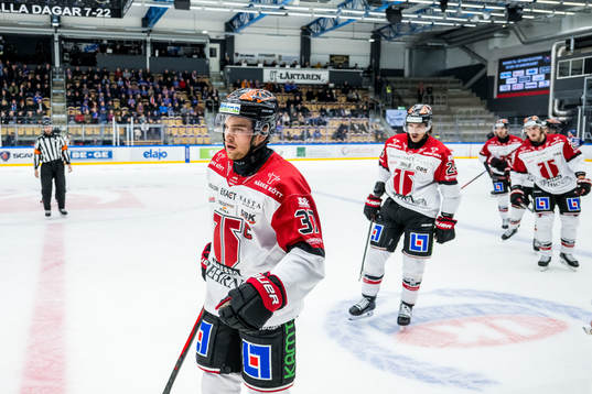 Örebros Glenn Gustafsson jublar