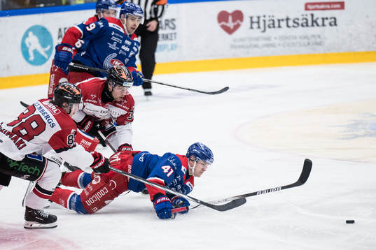 Örebros Jonathan Lekkerimäki och Oskarshamns Johan