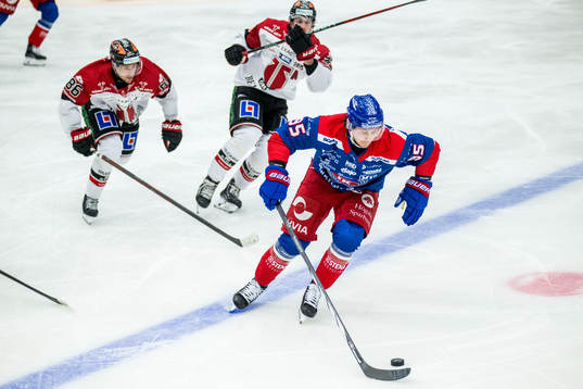 Örebros Mathias Bromé och Oskarshamns Nick Olesen