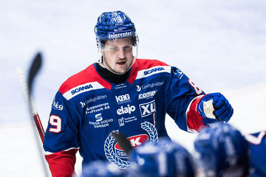 Oskarshamns Patrik Karlkvist jublar