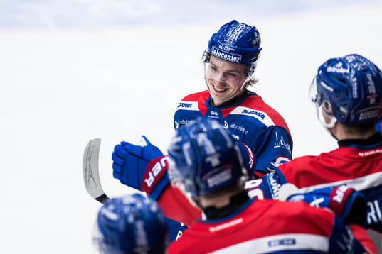 Oskarshamns Lukas Jasek jublar