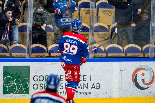 Oskarshamns Patrik Karlkvist jublar