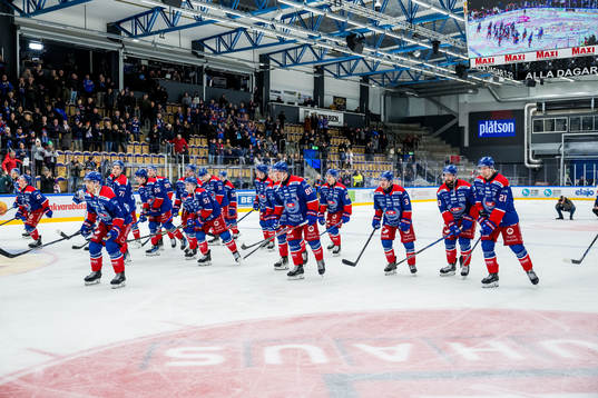Oskarshamns spelare jublar