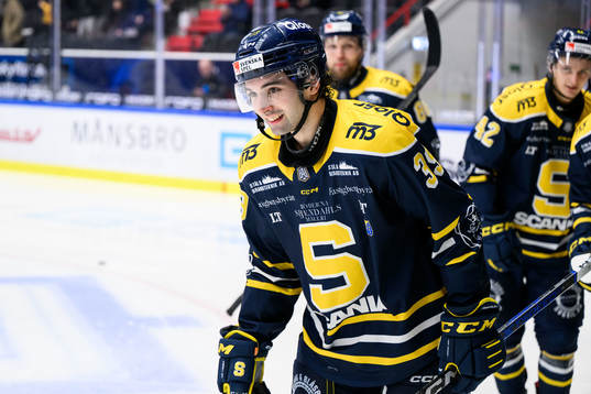 Södertäljes Stelio Mattheos jublar