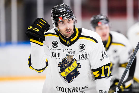 AIKs Kristoff Kontos jublar