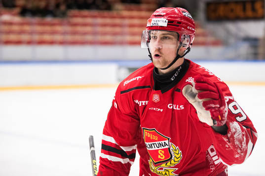Almtunas Hampus Harlestam jublar